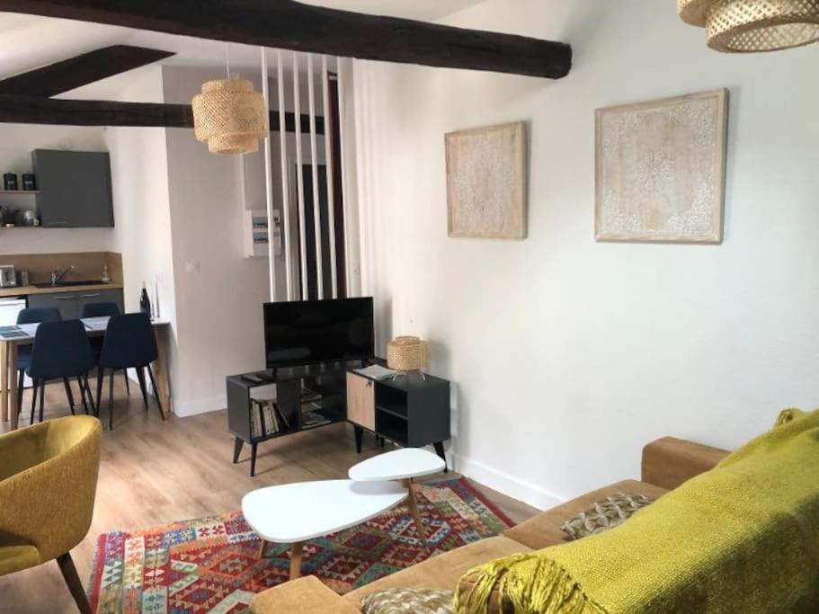 Appartement En Coeur De Ville Ανζέρ Εξωτερικό φωτογραφία